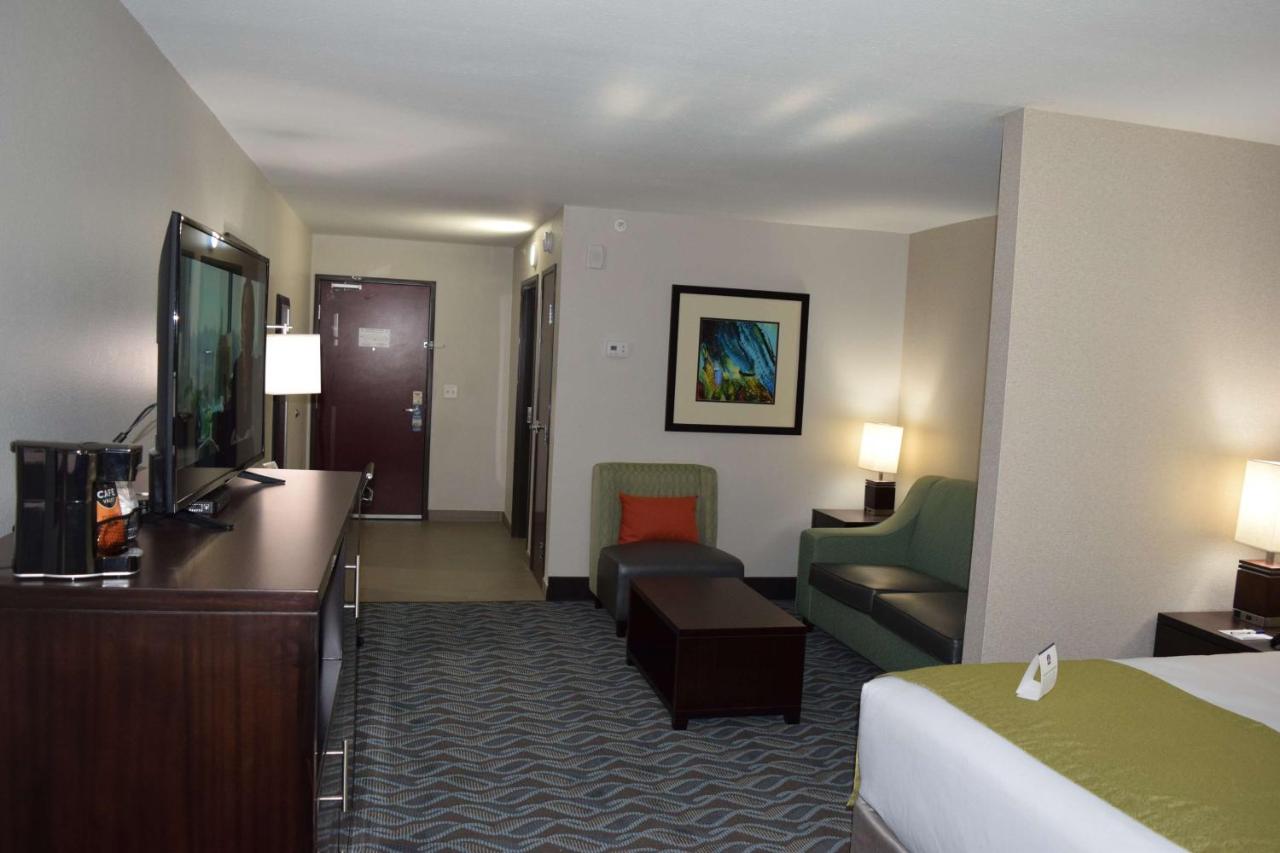  | Best Western Plus Hardeeville Inn & Suites