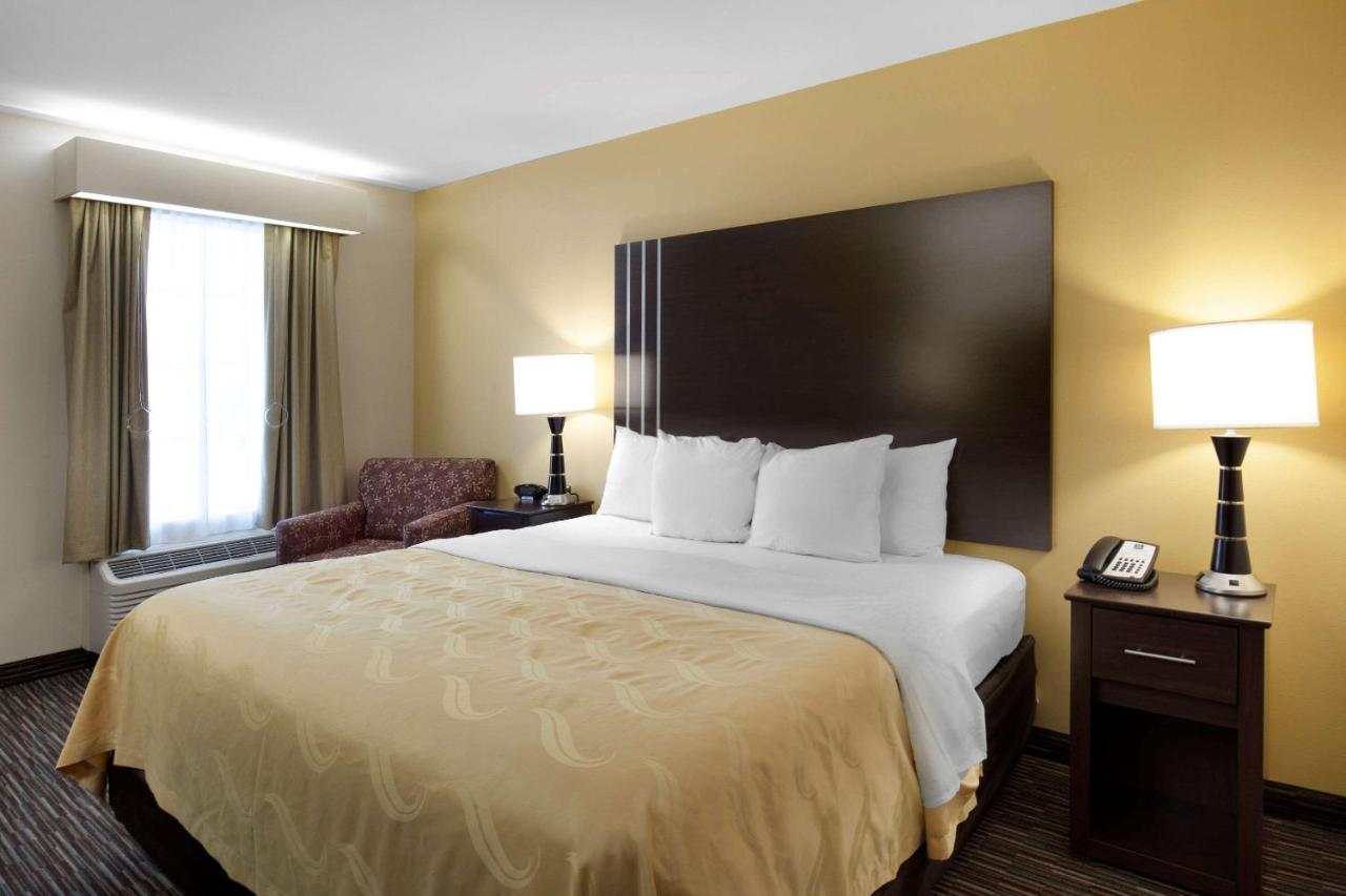 King Room - Accessible/Non-Smoking at Quality Inn Seneca US-123