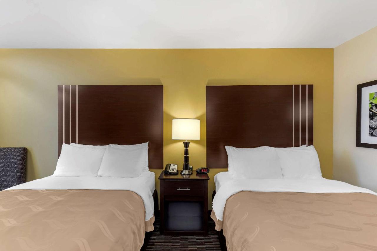 Double Room with Two Double Beds - Non-Smoking at Quality Inn Seneca US-123