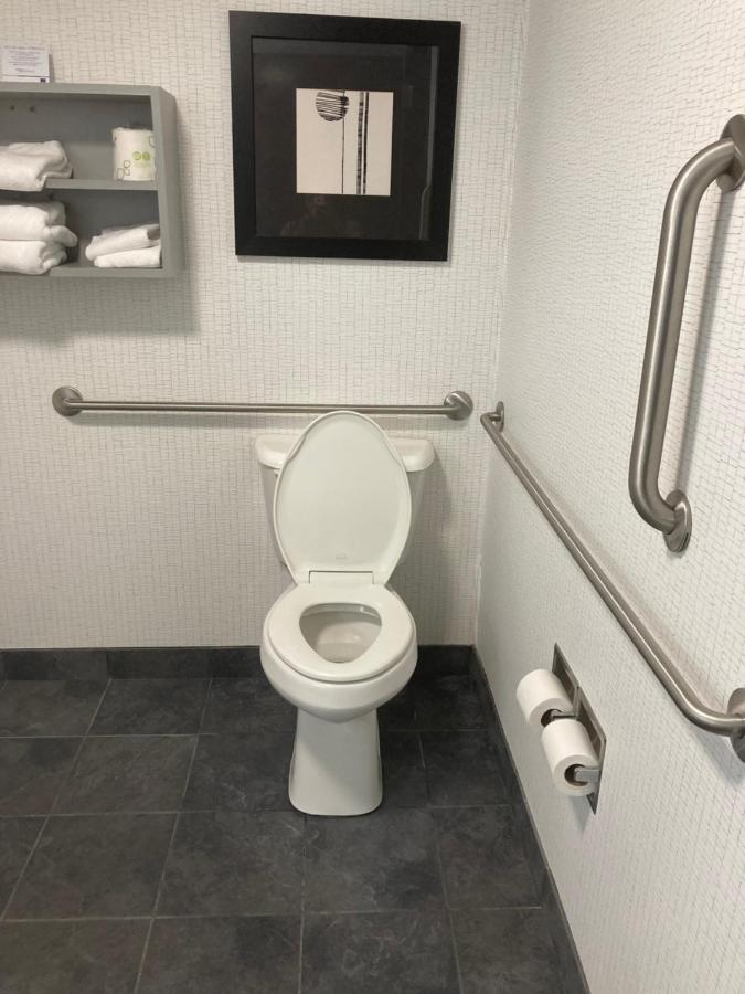 King Suite - Accessible/Non-Smoking at Comfort Suites Williamsburg Historic Area