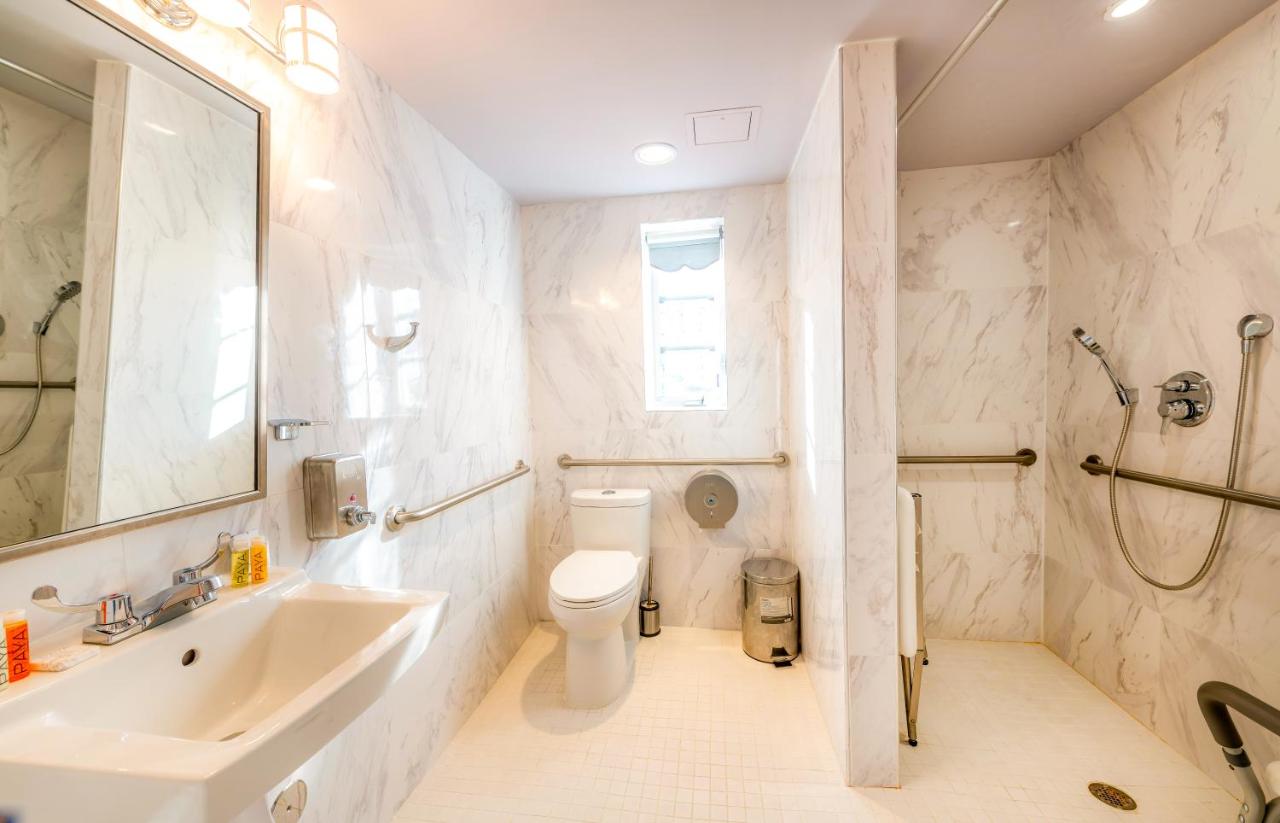 Junior Room Accessible  at Secret Garden Miami Beach