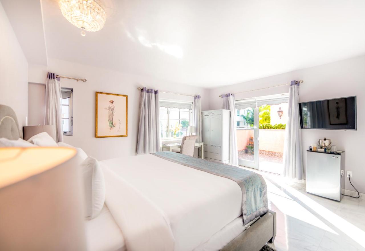 Junior Studio Suite with Balcony at Secret Garden Miami Beach