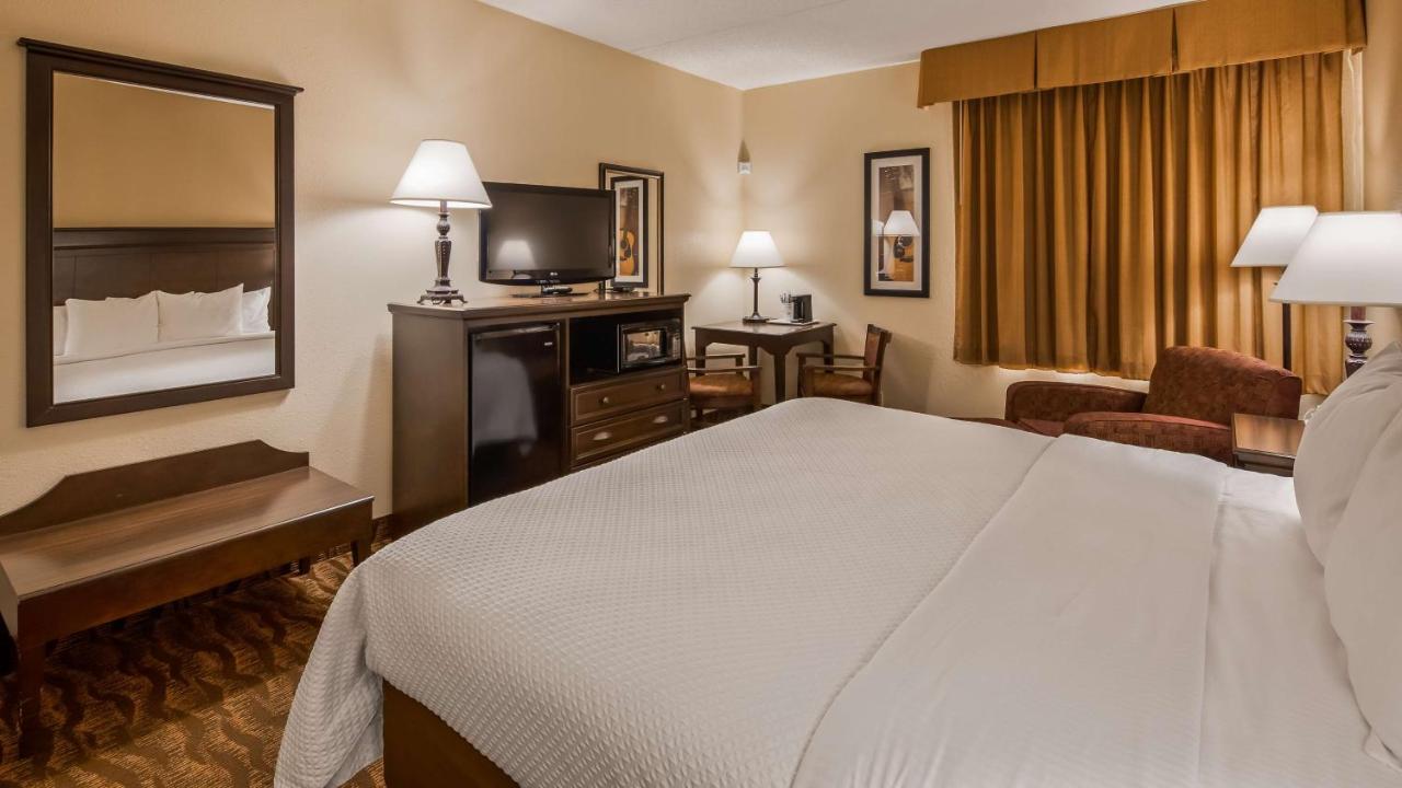 King Room - Non-Smoking at Best Western Music Capital Inn