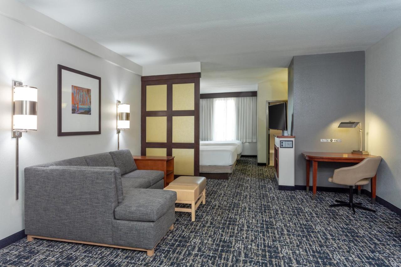 Queen Room with Two Queen Beds and Sofa Bed at Hyatt Place Columbus-North