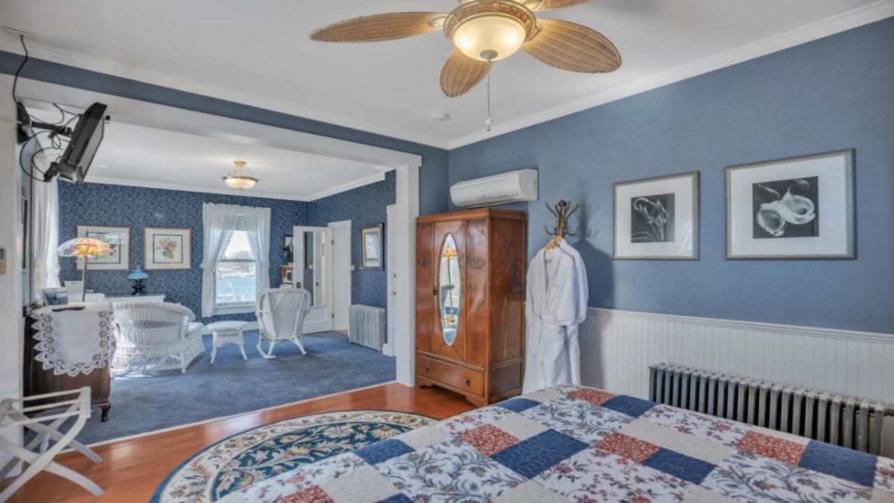 | Solomons Victorian Inn
