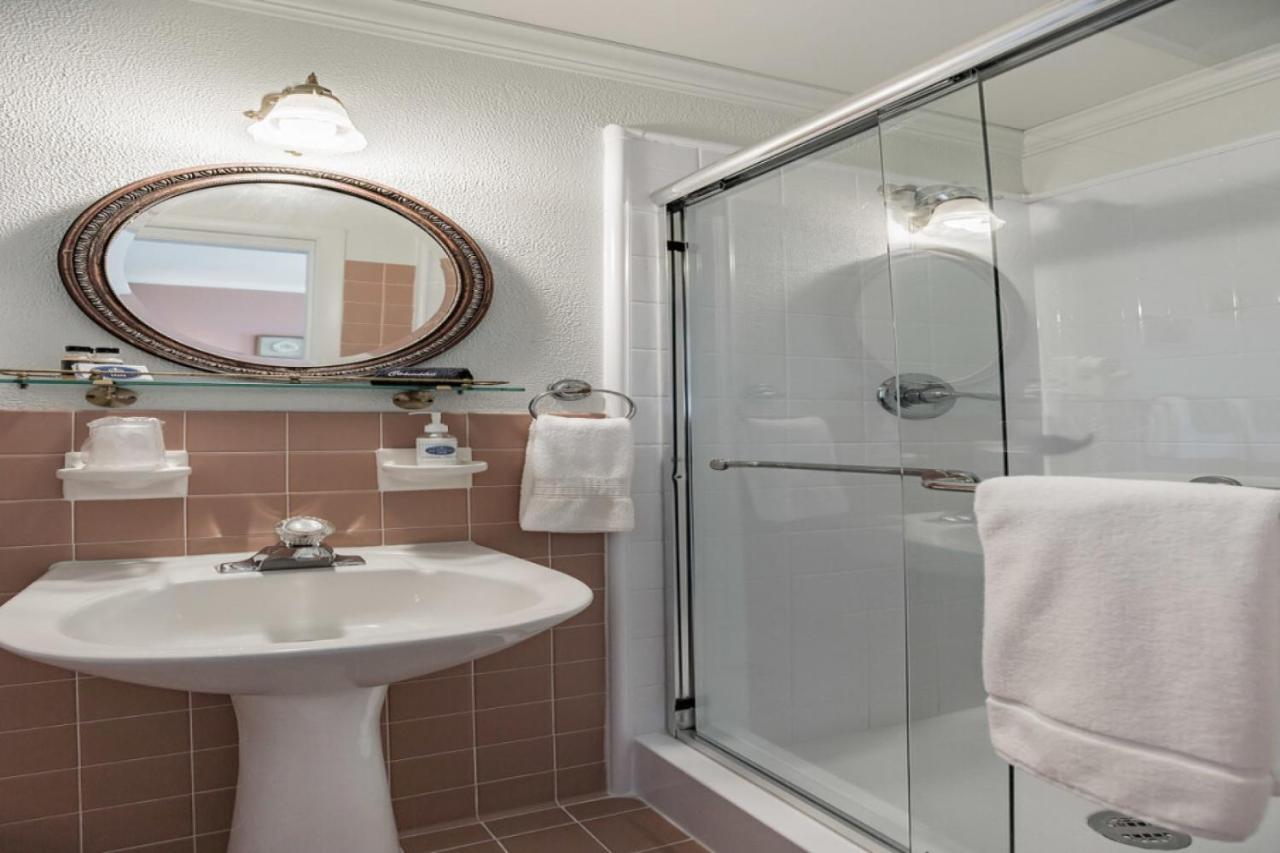 | Solomons Victorian Inn