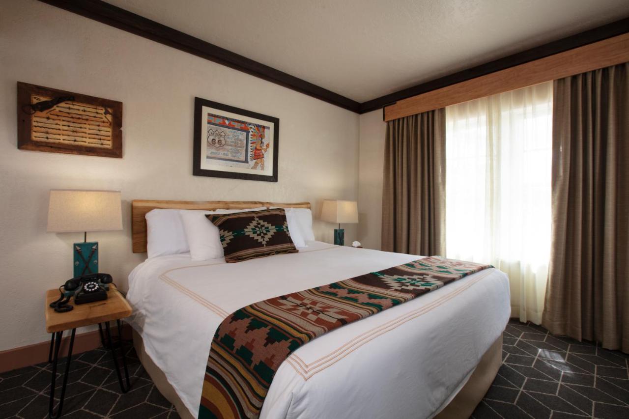 Large Single Room at Hotel El Rancho