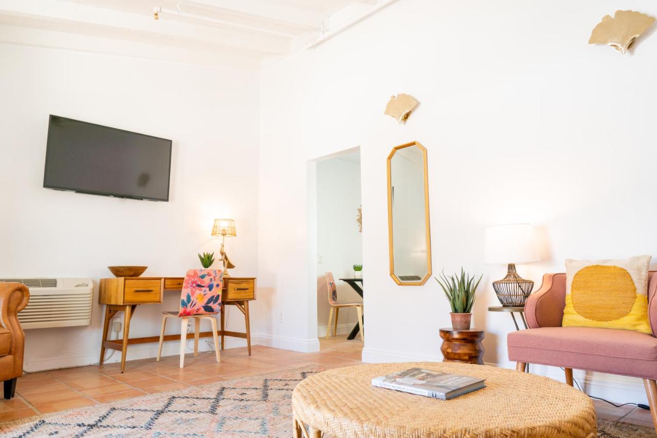 One-Bedroom Suite at Fleur Noire Hotel - 21 and Over