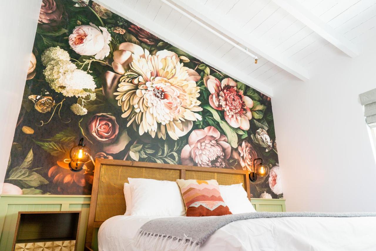 One-Bedroom Suite at Fleur Noire Hotel - 21 and Over