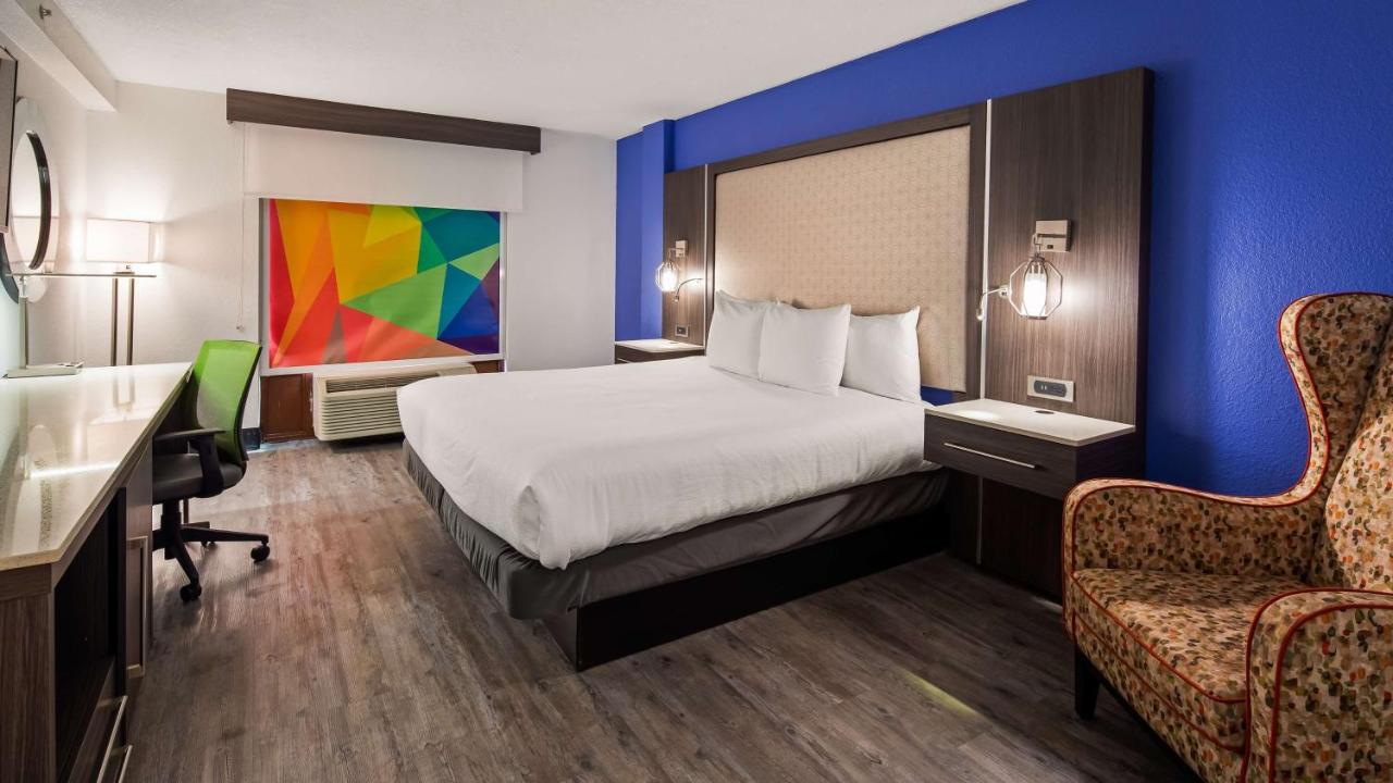  | Best Western Plus Executive Residency Denver-Central Park Hotel