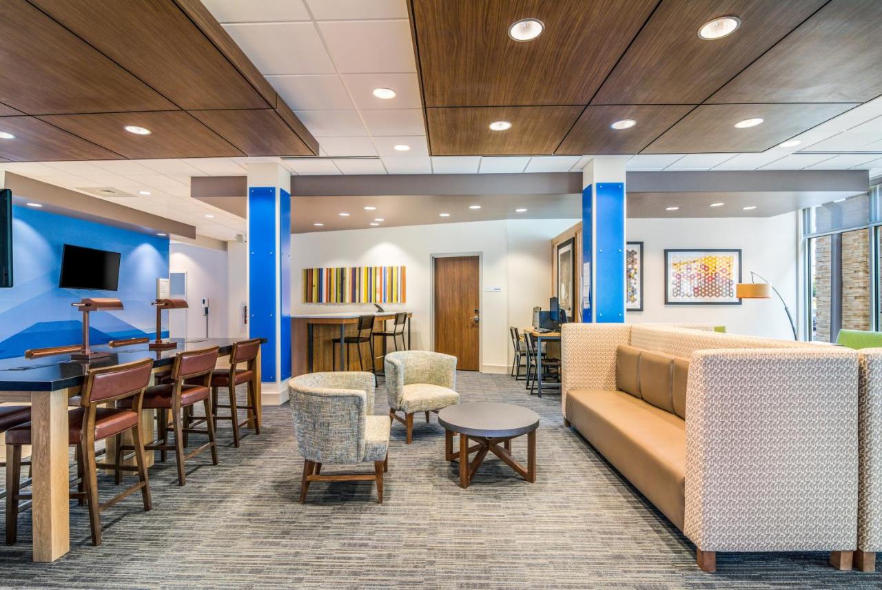  | Holiday Inn Express & Suites - Asheboro, an IHG Hotel