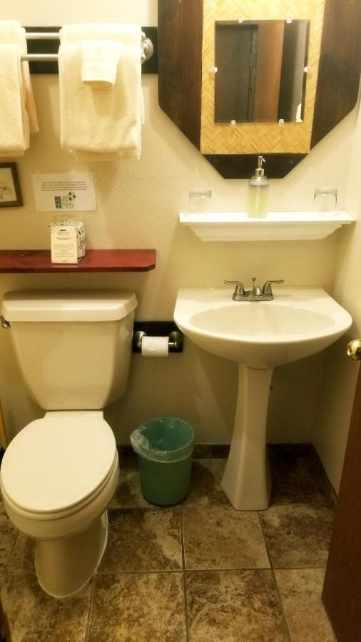 | Lokahi Lodge