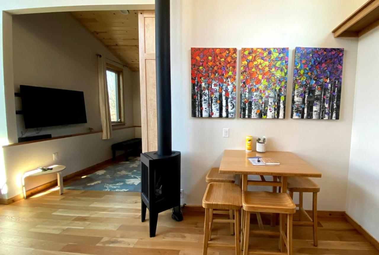 | Eagle Peak Guesthouse