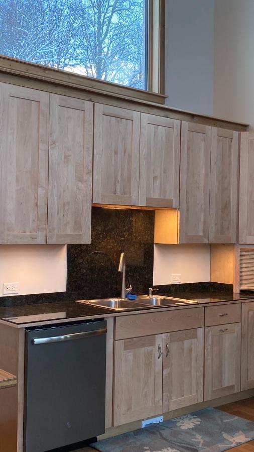 | Eagle Peak Guesthouse