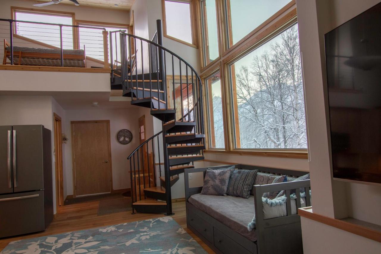 | Eagle Peak Guesthouse
