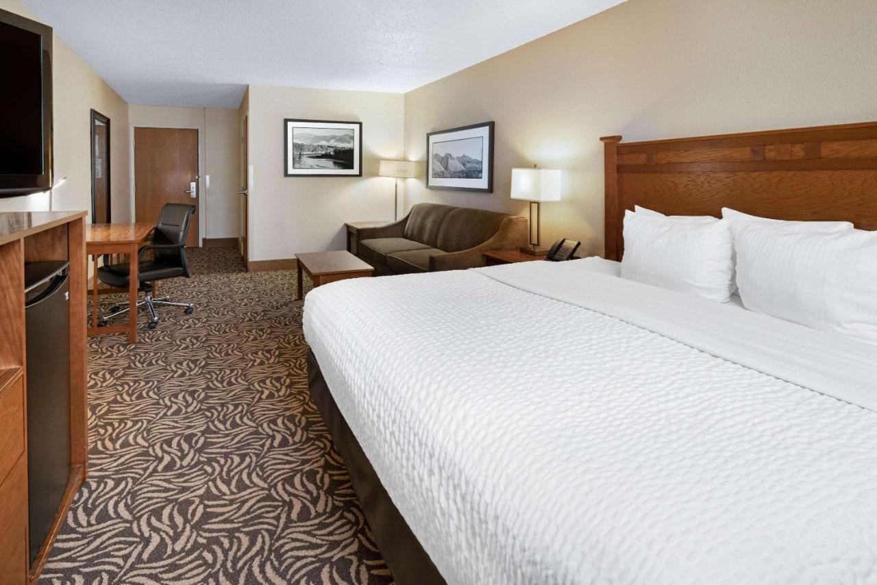 Executive King Room - Disability Access at La Quinta Inn by Wyndham Missoula