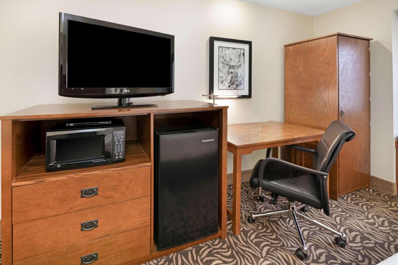 King Room - Disability Access at La Quinta Inn by Wyndham Missoula