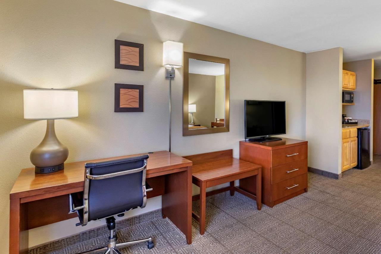 King Room - Non-Smoking at Comfort Inn Evansville - Casper