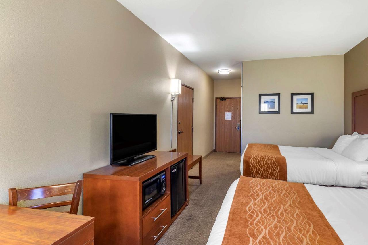 Queen Room with Two Queen Beds at Comfort Inn Evansville - Casper