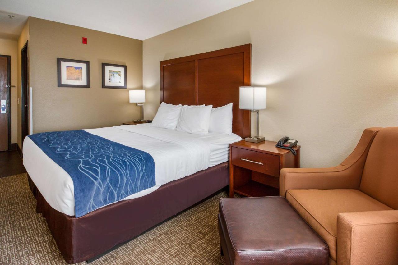 Queen Room at Comfort Inn Lehi - Thanksgiving Point Area