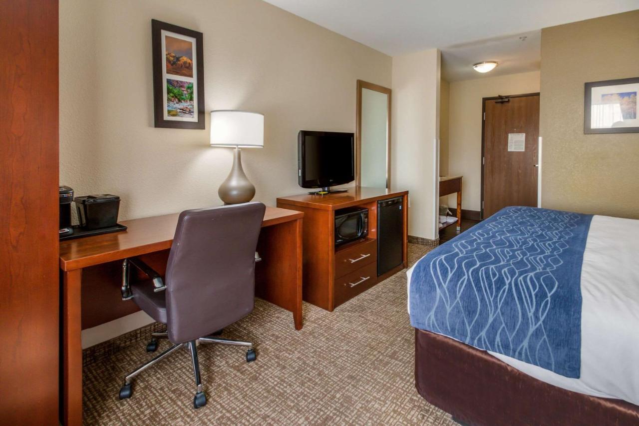 King Room - Non-Smoking at Comfort Inn Lehi - Thanksgiving Point Area