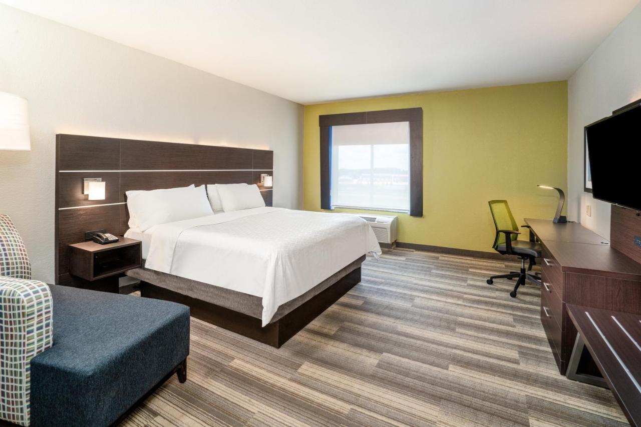 King Room - Disability Access/Non-Smoking at Holiday Inn Express and Suites Winona North by IHG