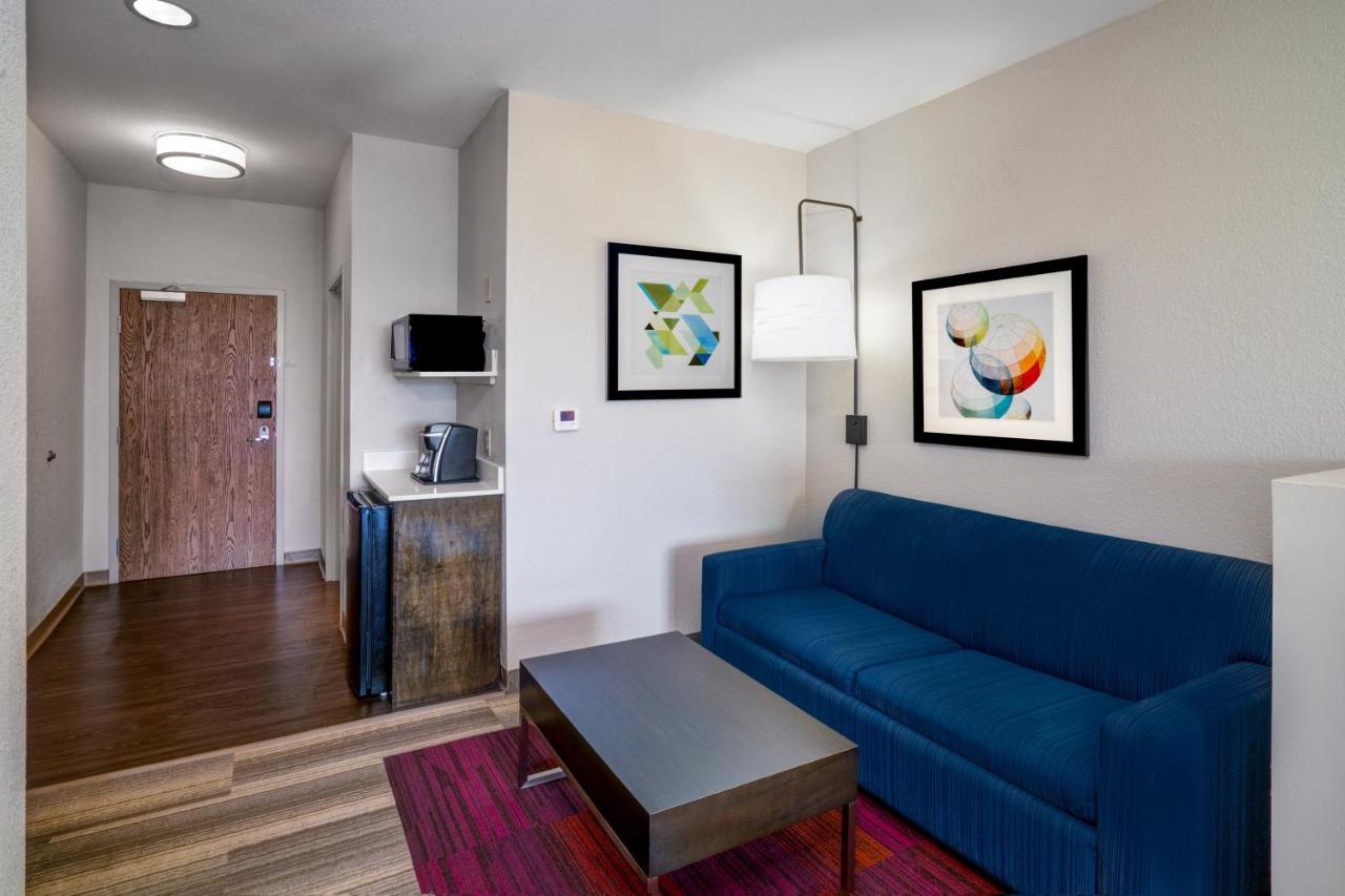 King Suite - Non-Smoking at Holiday Inn Express and Suites Winona North by IHG