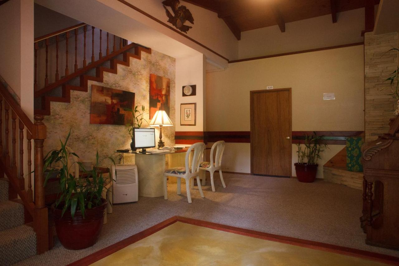 | Lokahi Lodge