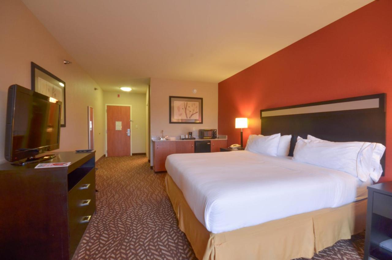 | Holiday Inn Express & Suites Pine Bluff/Pines Mall, an IHG Hotel
