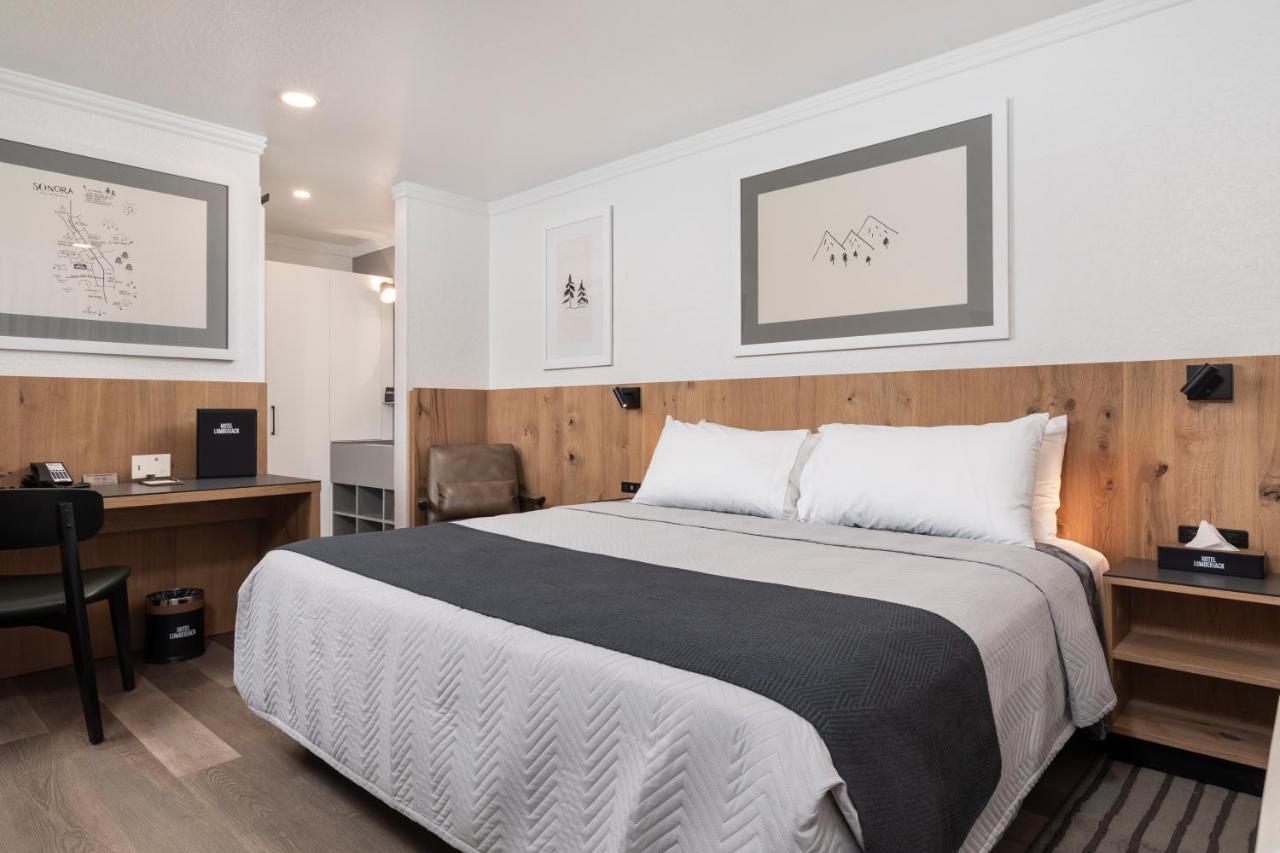 King Room - Non-Smoking at Hotel Lumberjack