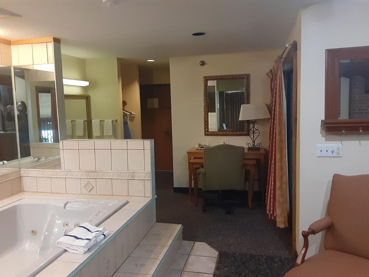 | American Inn and Suites Ionia