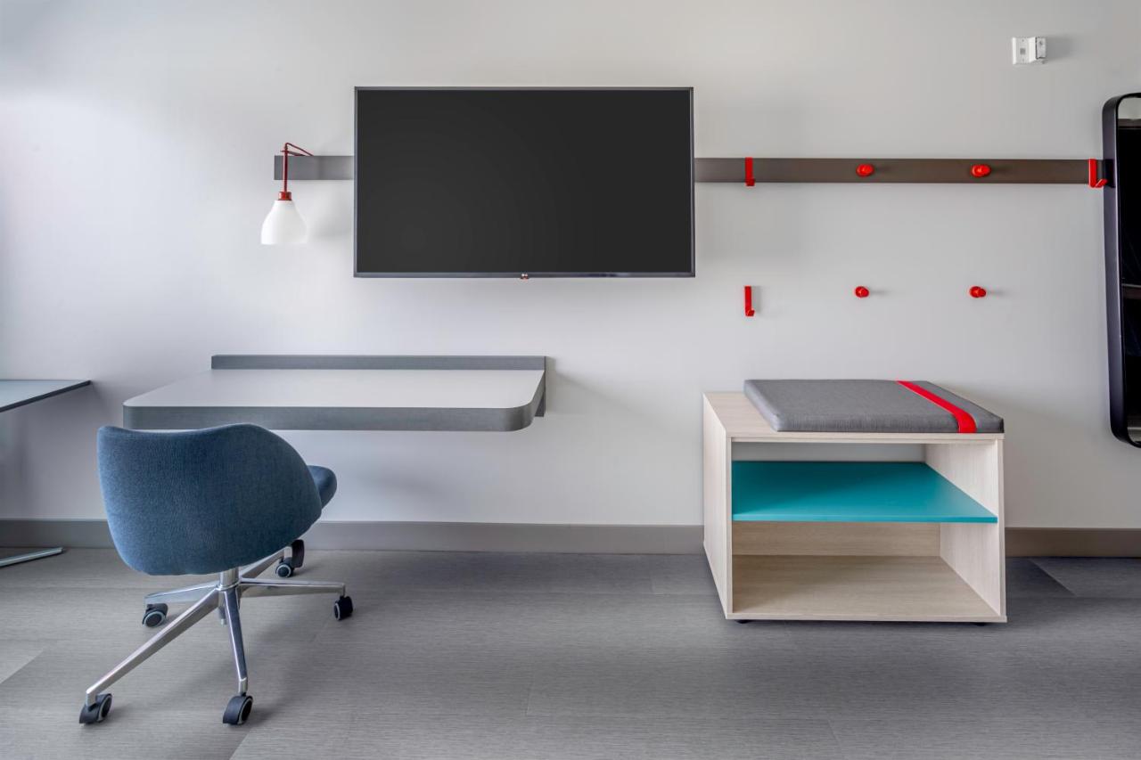 | avid hotels Milwaukee West - Waukesha, an IHG Hotel