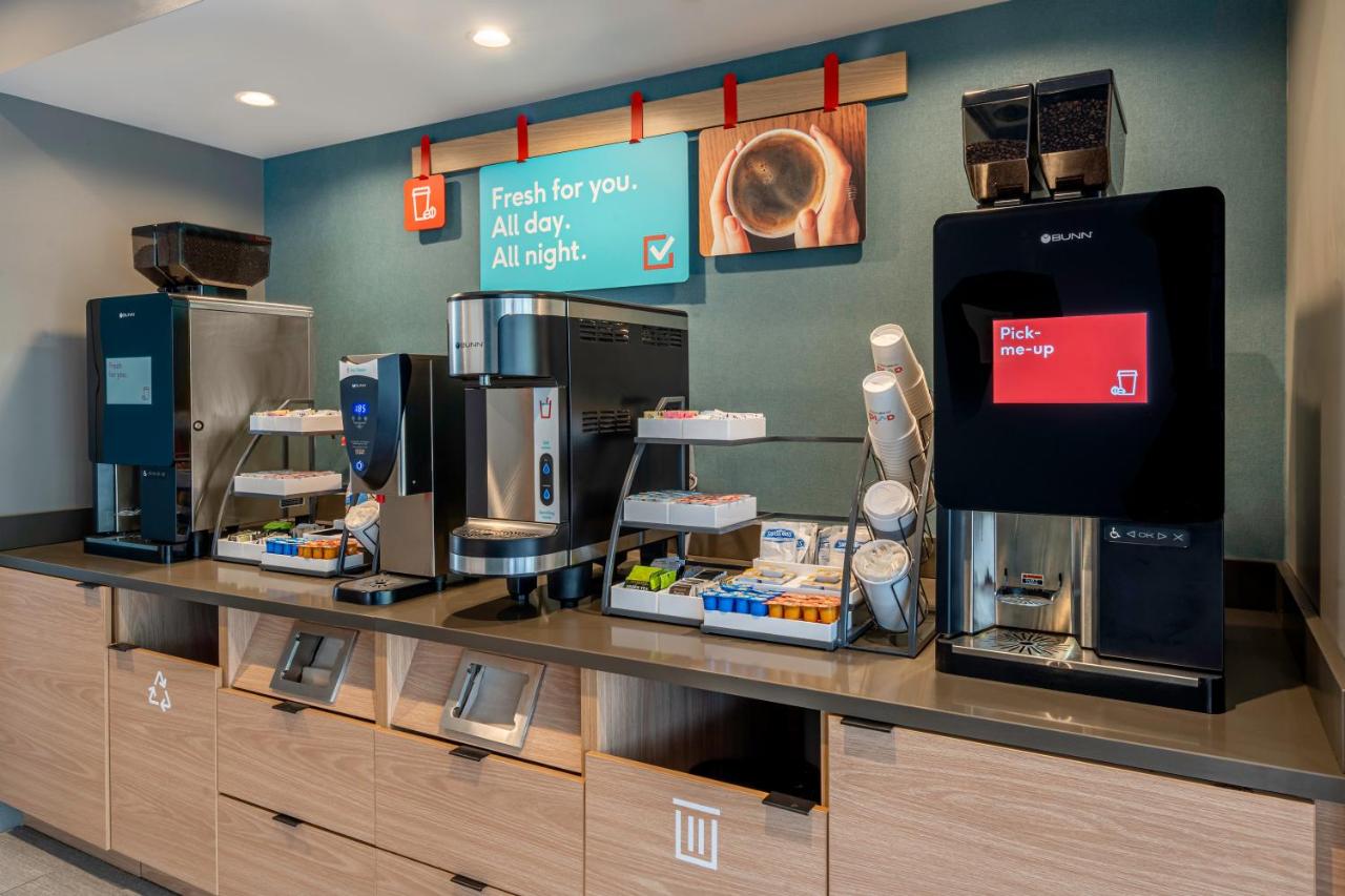 | avid hotels Milwaukee West - Waukesha, an IHG Hotel