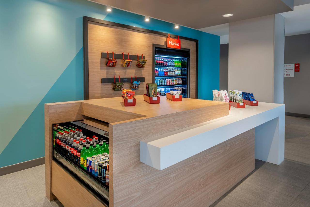 | avid hotels Milwaukee West - Waukesha, an IHG Hotel