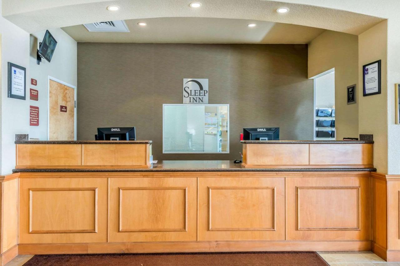 | Sleep Inn & Suites Ocala - Belleview