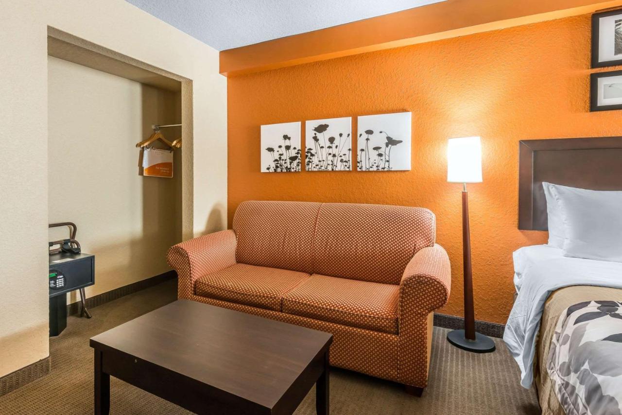 | Sleep Inn & Suites Ocala - Belleview