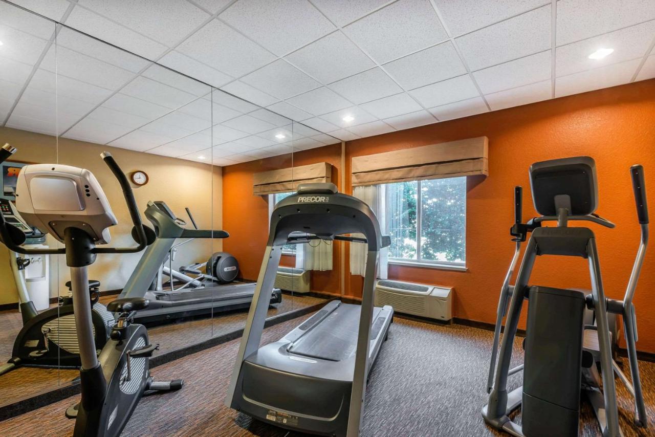 | Sleep Inn & Suites Ocala - Belleview