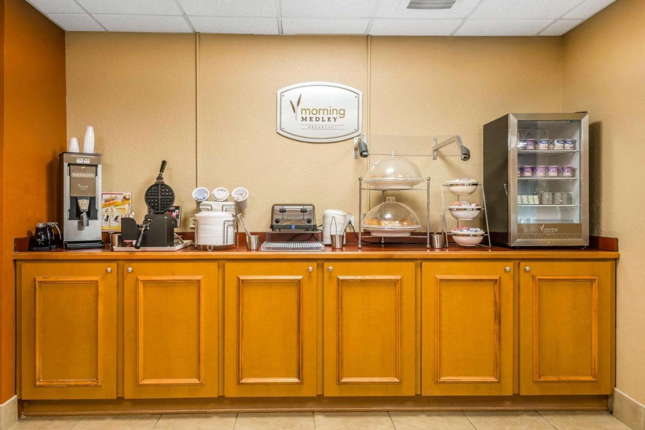 | Sleep Inn & Suites Ocala - Belleview
