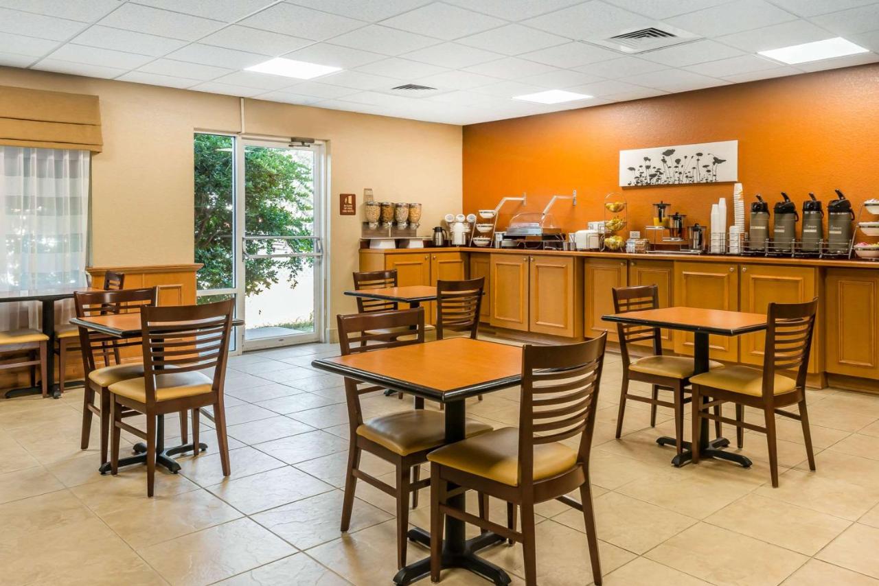 | Sleep Inn & Suites Ocala - Belleview