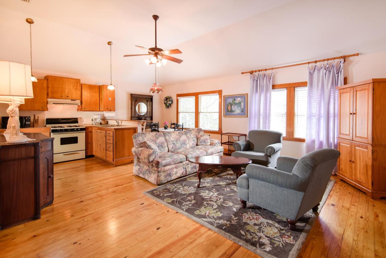 | Sweetwater Branch Inn