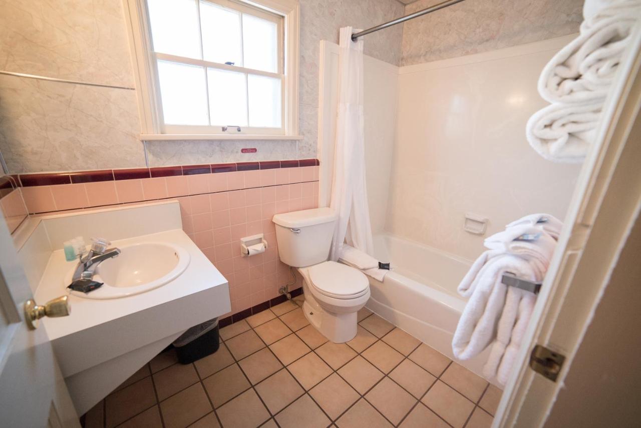 Superior Suite at Parry Lodge