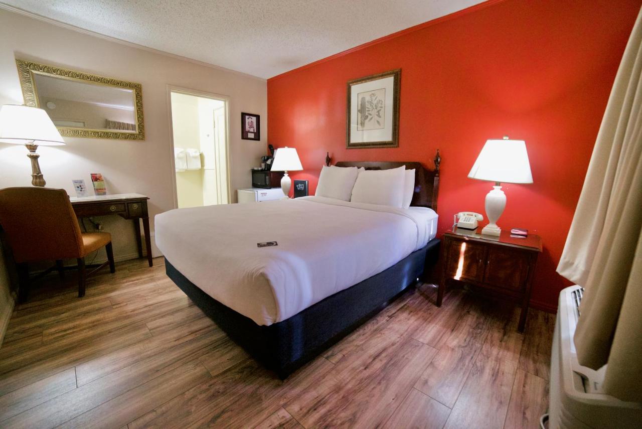 Superior Suite at Parry Lodge