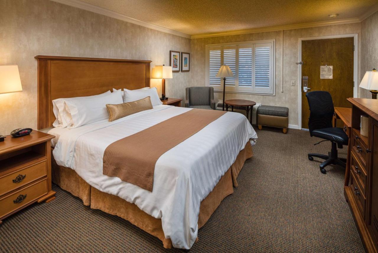  | SFO Airport Hotel, El Rancho Inn Signature Collection