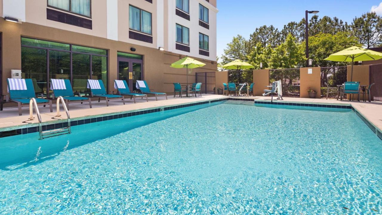| Best Western Plus Birmingham Inn & Suites