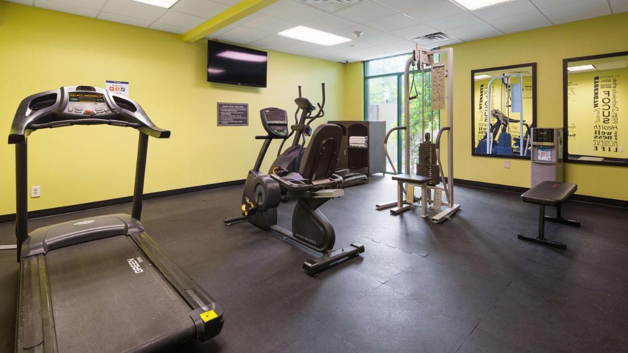 | Best Western Plus Birmingham Inn & Suites