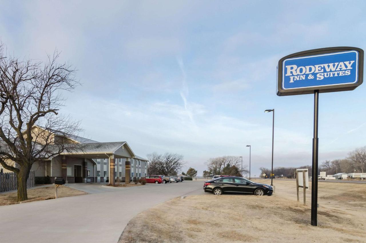 | Rodeway Inn & Suites Hoisington