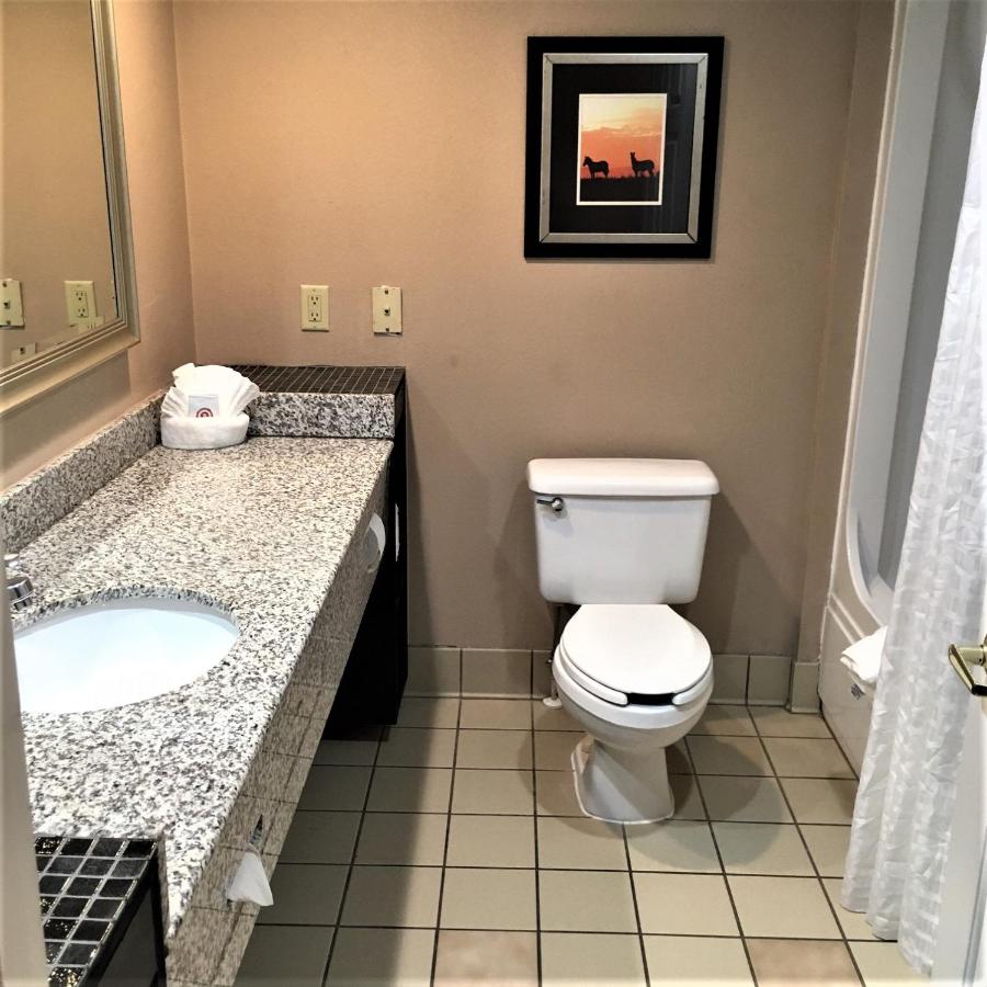  | Holiday Inn Express & Suites Asheboro