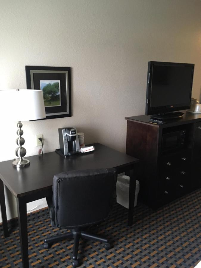  | Holiday Inn Express & Suites Asheboro