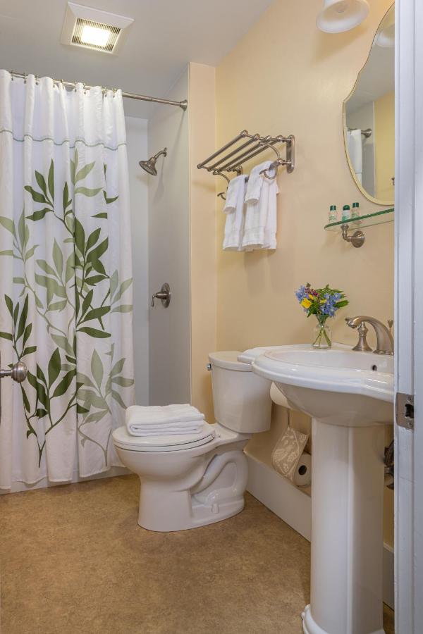 | Sinclair Inn Bed & Breakfast