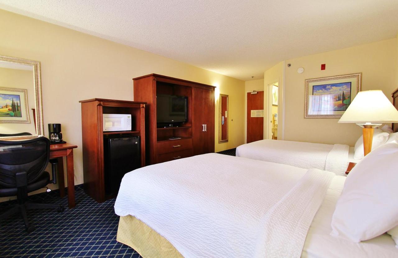 Double Room with Two Double Beds - Non-Smoking at Baymont by Wyndham Flagstaff